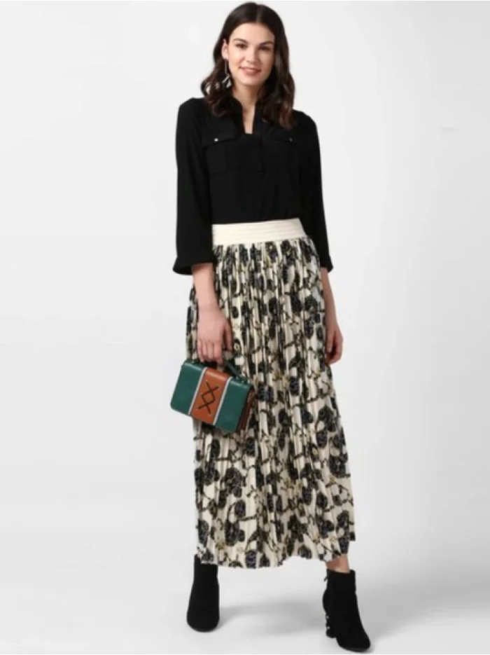 PID-65449-Women-s-Georgette-Chain-Print-Elasticated-Skirt-Cream-and-Black-3-1000x1000-1.webp